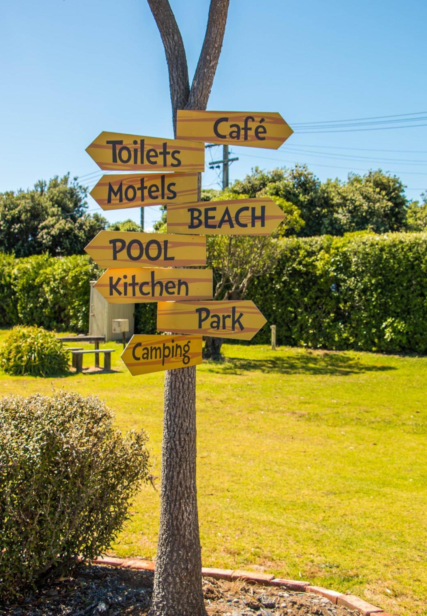Whanganui Seaside Holiday Park ภายนอก รูปภาพ